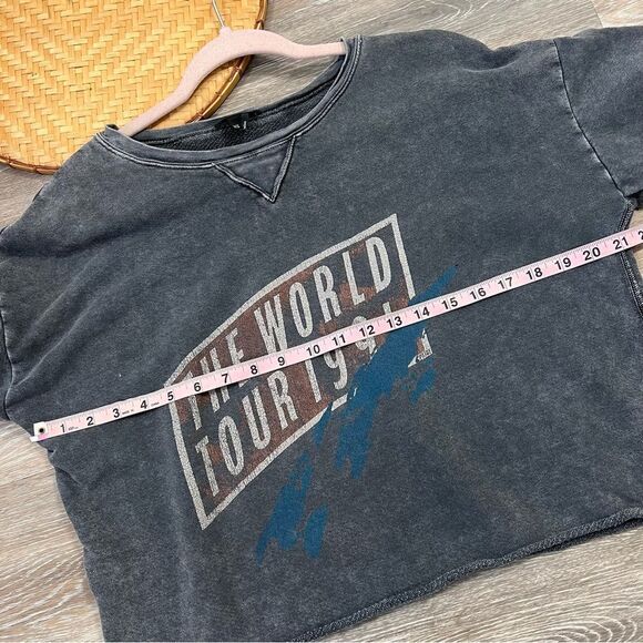 Paige jeans the‎ world tour cropped sweatshirt women’s size xs graphic - Picture 6 of 6